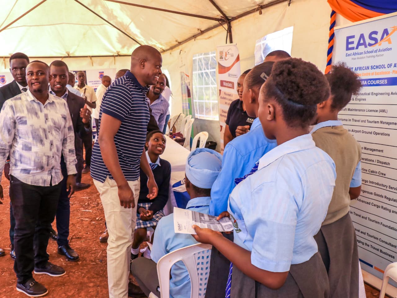 𝗘𝗔𝗦𝗔 𝗣𝗔𝗥𝗧𝗜𝗖𝗜𝗣𝗔𝗧𝗘𝗦 𝗜𝗡 𝗞𝗜𝗛𝗔𝗥𝗨 𝗠𝗔𝗦𝗢𝗠𝗢 𝗕𝗢𝗥𝗔 𝗣𝗥𝗢𝗚𝗥𝗔𝗠𝗠𝗘 𝗜𝗡 𝗠𝗨𝗥𝗔𝗡𝗚’𝗔 𝗖𝗢𝗨𝗡𝗧𝗬