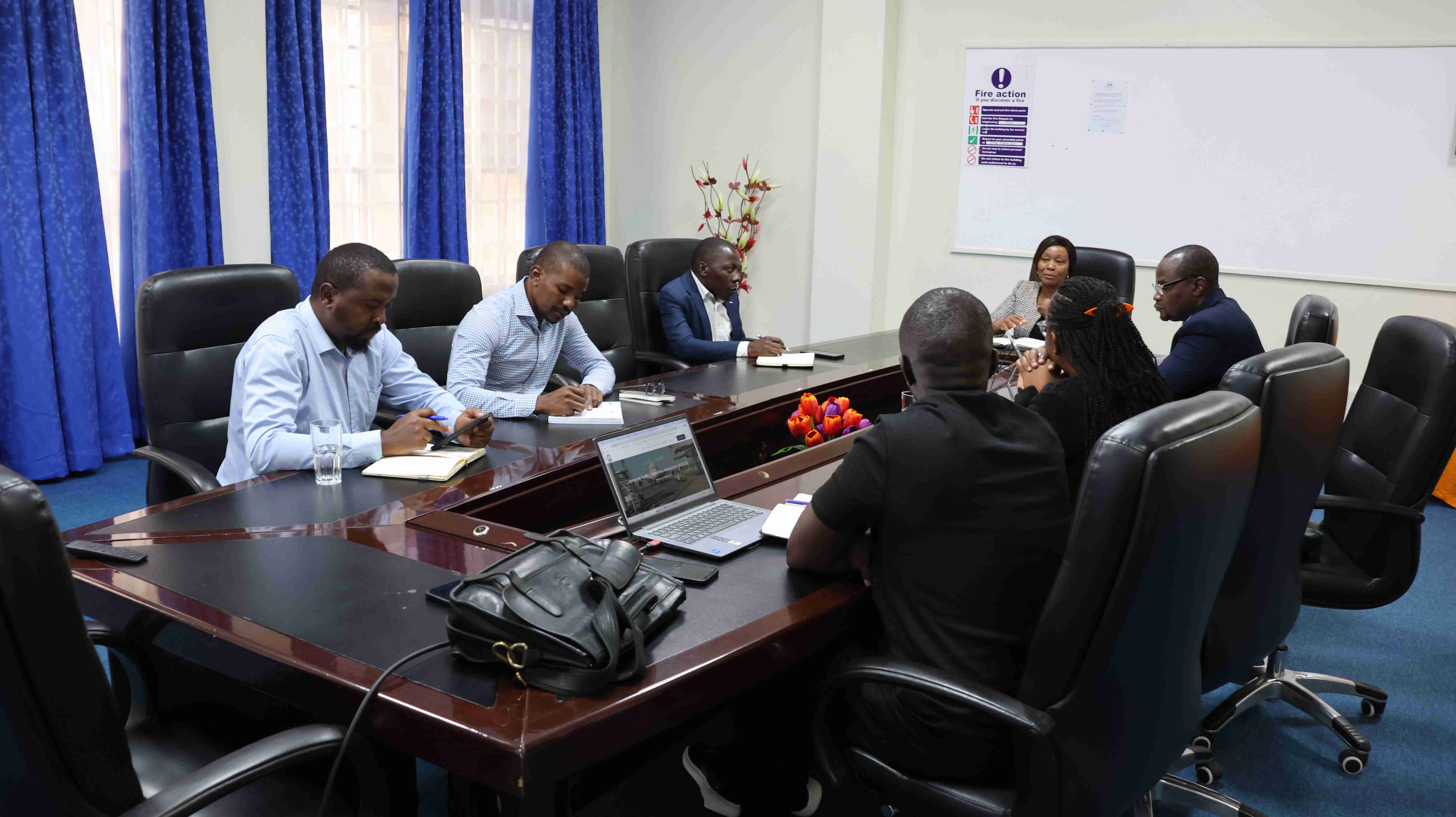 𝗗𝗘𝗔𝗦𝗔 𝗠𝗘𝗘𝗧𝗦 𝗞𝗘𝗡𝗬𝗔 𝗔𝗜𝗥 𝗧𝗥𝗔𝗙𝗙𝗜𝗖 𝗖𝗢𝗡𝗧𝗥𝗢𝗟𝗟𝗘𝗥𝗦 𝗔𝗦𝗦𝗢𝗖𝗜𝗔𝗧𝗜𝗢𝗡 (𝗞𝗔𝗧𝗖𝗔) 𝗘𝗫𝗘𝗖𝗨𝗧𝗜𝗩𝗘 𝗕𝗢𝗔𝗥𝗗